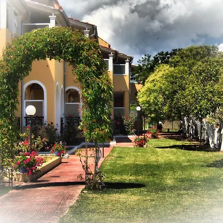 Studio St.george South Argyrades Appartamento *